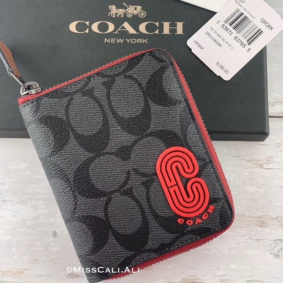 NWT COACH Medium Zip Around Wallet w/ Patch - Red - Picture 11 of 15